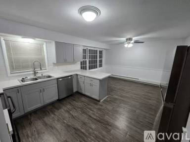 Main picture of 614 Clifton Park Ctr Rd