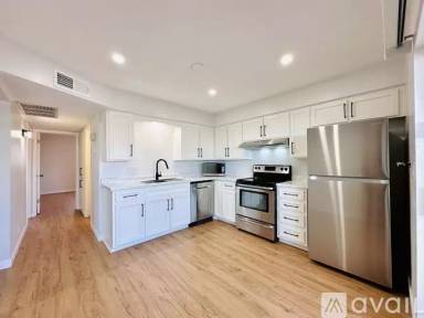 Main picture of 129 N Recker Rd