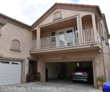 Main picture of 3246 W 134th St