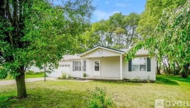 Main picture of 5008 Lee Rd