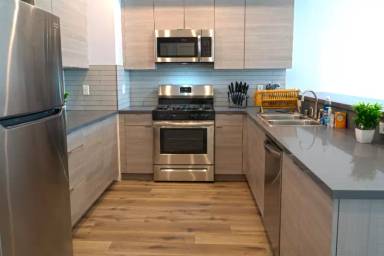 Main picture of 10737 Hortense St