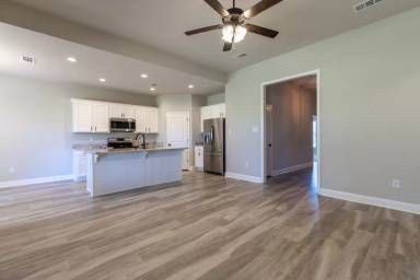 Main picture of 14627 Chenin Blanc Dr