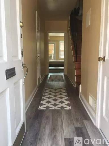 Main picture of 2524 Queen Annes Ln NW