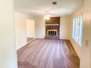 Main picture of 102 Autumnbrook Cir