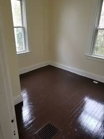 Main picture of 551 Woodlawn Ave