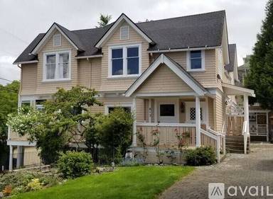 Main picture of 812 N 11th St
