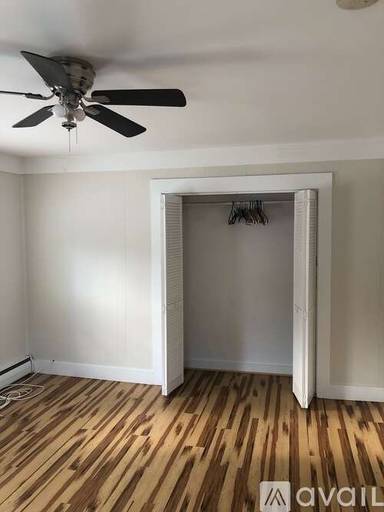 Main picture of 5 Rosemont Ave