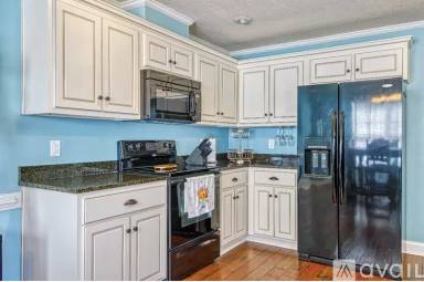 Main picture of 902 Arbor Springs Cir