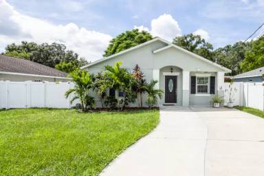 Main picture of 811 Hoffman Blvd