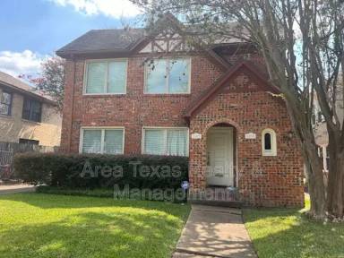 Main picture of 1809 Sul Ross St