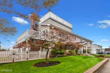 Main picture of 36 Prescott St