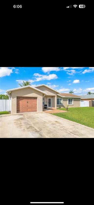 Main picture of 16906 SW 110th Ct