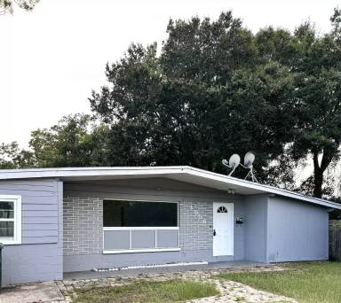 Main picture of 2856 Beachwood Blvd