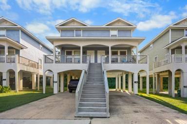 Main picture of 259 Benachi Ave