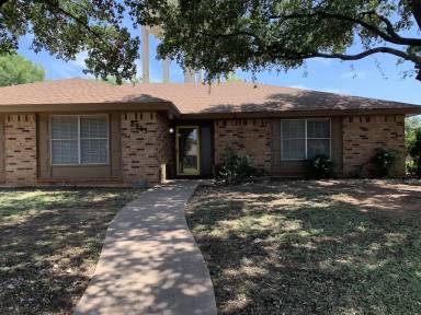 Main picture of 2913 Canyon Creek Dr