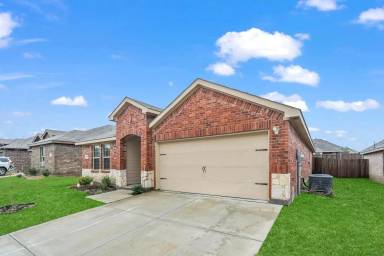 Main picture of 2120 Tulipwood Dr