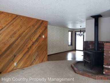 Main picture of 19759 Poplar St