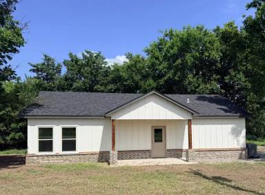 Main picture of 8761 South 4180 Road - 1
