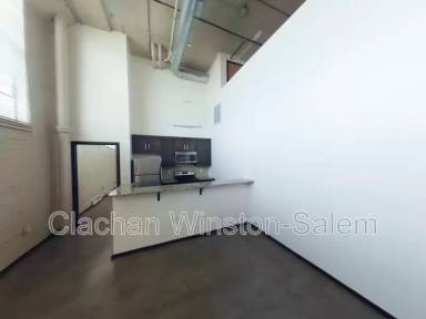 Main picture of 675 N Main St
