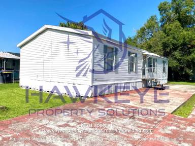 Main picture of 525 Lazy Lake Dr E