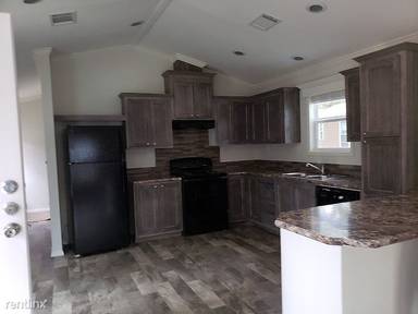 Main picture of 330 Sara Ln