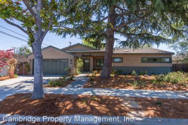 Main picture of 1438 Enderby Way