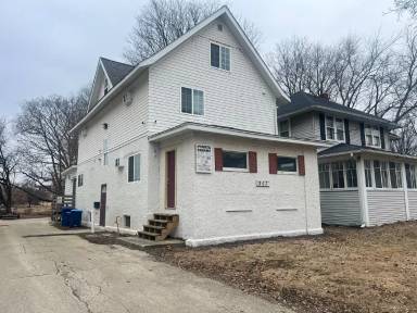 Main picture of 207 John St