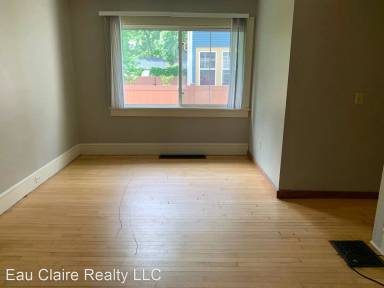 Main picture of 1015 5th Ave