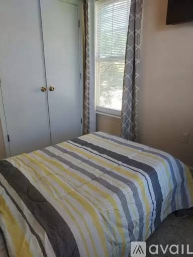 Main picture of 790 Dr Benjamin Quarles Pl