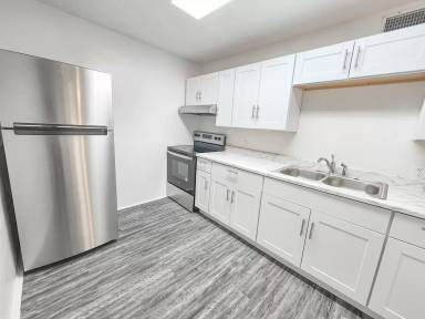 Main picture of 3220 E Terra Alta Blvd