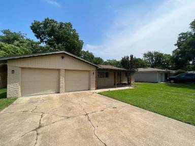 Main picture of 7605 Deaver Dr