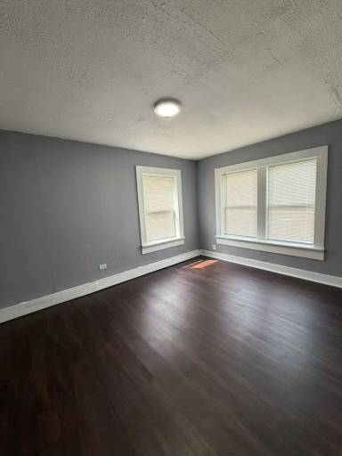 Main picture of 7000 S Stewart Ave