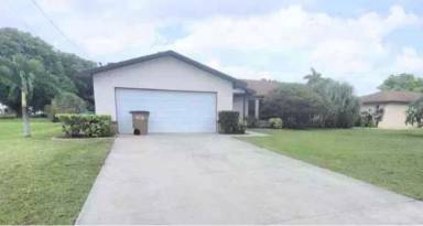 Main picture of 3923 Palm Tree Blvd