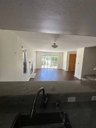 Main picture of 3004 6th Ave