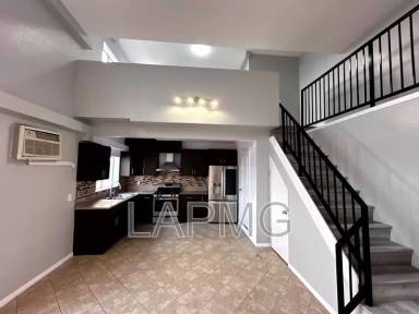 Main picture of 432 N Kingsley Dr