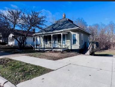 Main picture of 113 E Fulliam Ave