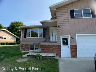 Main picture of 1338 W Glenlord Rd