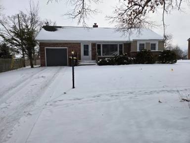 Main picture of 2715 Oak Grove Ln