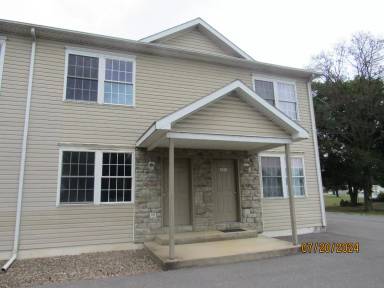 Main picture of 1210 S Market St
