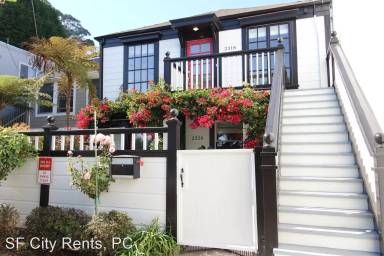 Main picture of 2318 Castro St