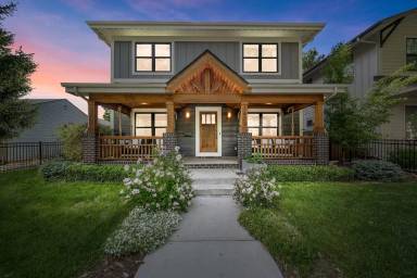 Main picture of 1633 S Monroe St