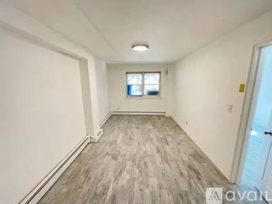 Main picture of 693 Pinnacle View Rd