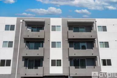 Main picture of 15755 Saticoy St