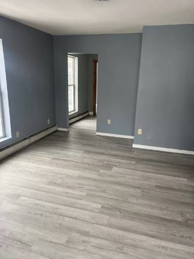 Main picture of 83 1st St