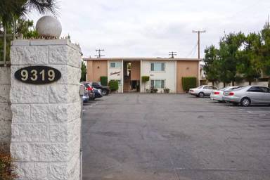 Main picture of 9319 Washburn Rd