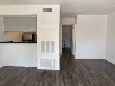 Main picture of 209 Victor Street