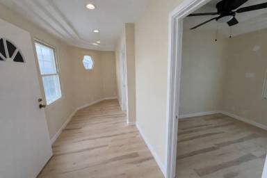 Main picture of 2132 W 84th Pl