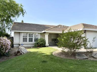 Main picture of 1290 E Donna Dr