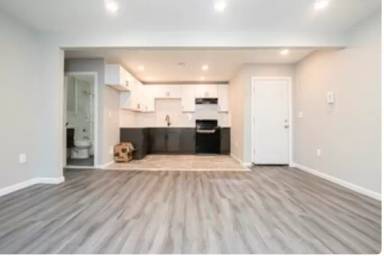 Main picture of 220 N 5th St