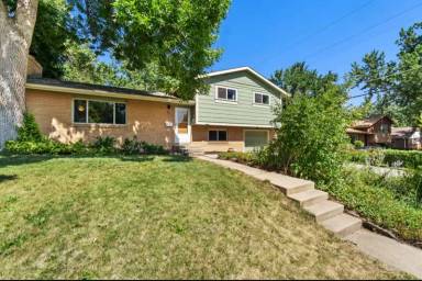 Main picture of 45 S 36th St